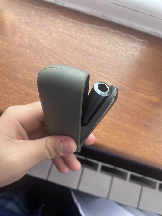 Vand Iqos Iluma ca nou