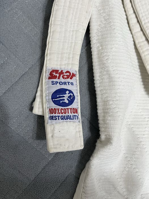 Продам Кимоно для спорта