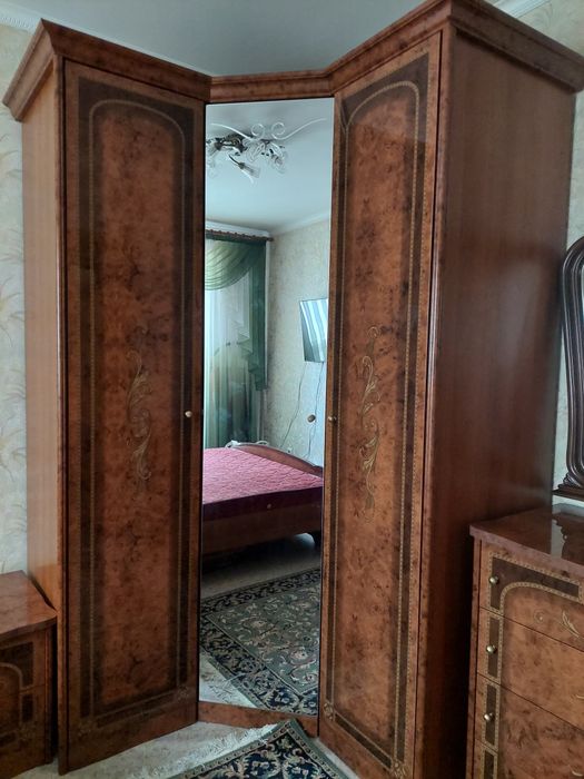 Спальный гарнитур