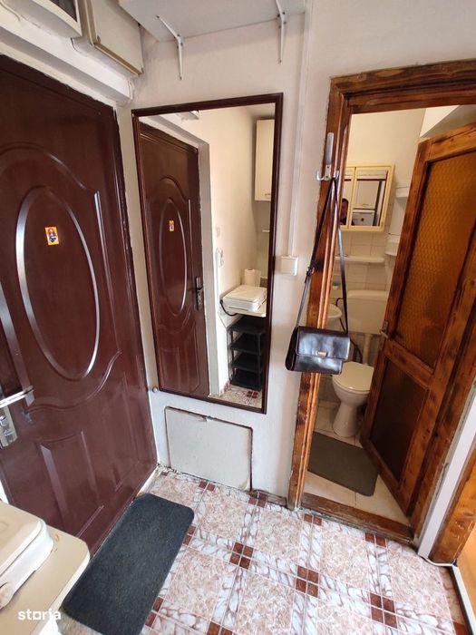 Garsoniera -Zona Complex Studentesc-Etaj 3-Ideala Pentru Investitie!