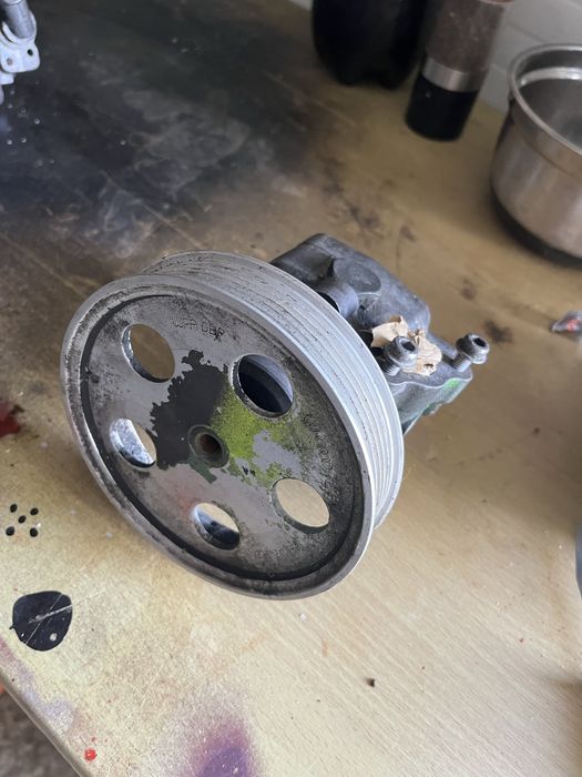 Pompa servo directie audi a4 b8