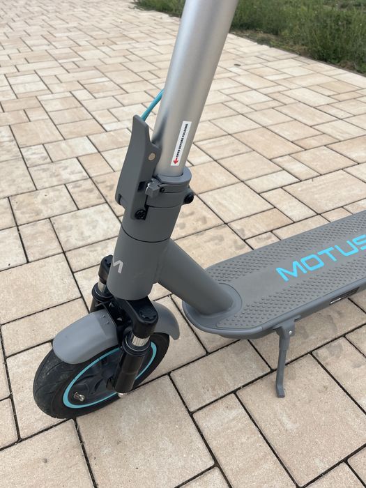 Trotineta electrica Motus Scooty 10” Plus