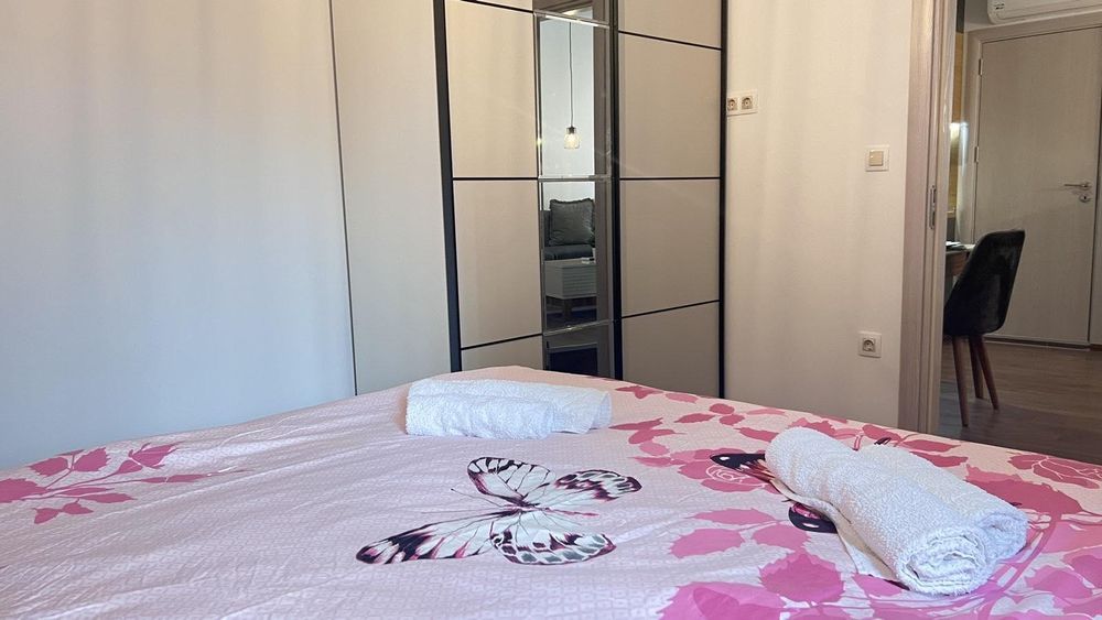 Дава се под наем Тристаен апартамент в Варна, Център - 70 кв.м за 800 € - Снимка #10