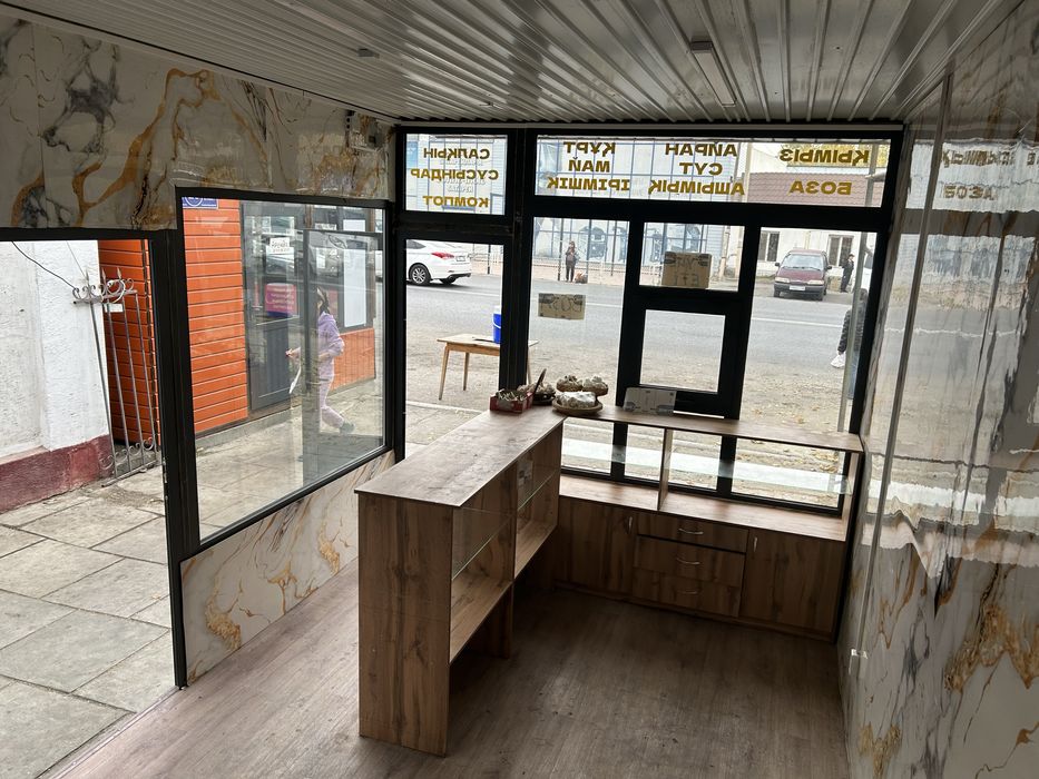 Отличная проходимость, большой поток клиентов.