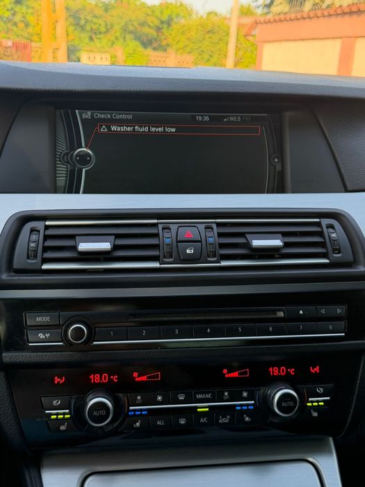BMW 5 Series 2012 — imagine 3