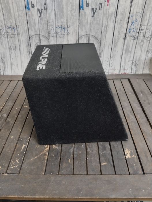 Бас каса +усилвател Alpine