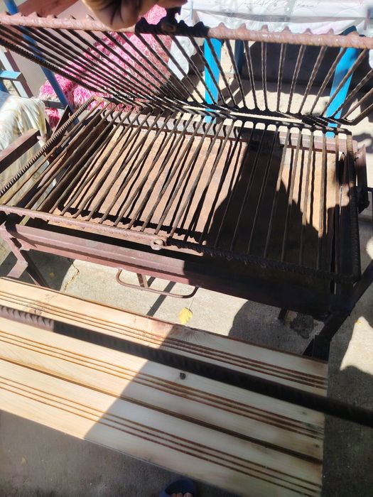 Барбекю въртяща се