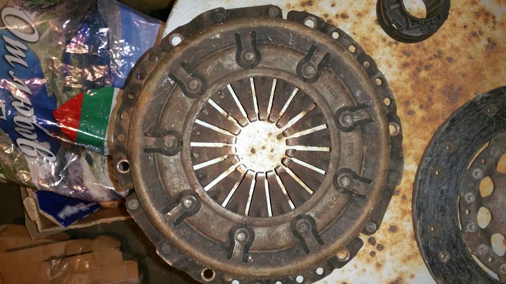 Сеаденител за ауди а4 18.20v