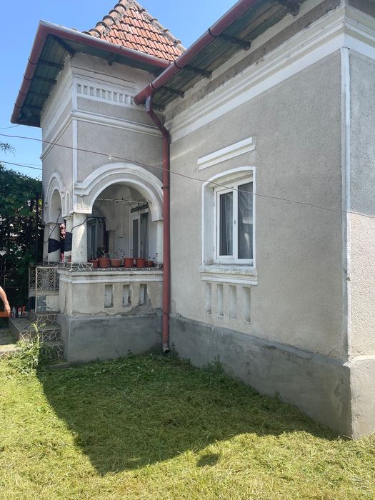 De vânzare în RamnicuValcea Casă / Anexe + Teren 4800M