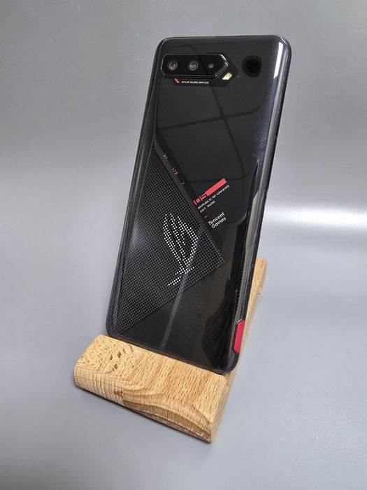 Смартфон Asus Rog Phone 5 128 Гб. (Лот 100/9269) г Атбасар