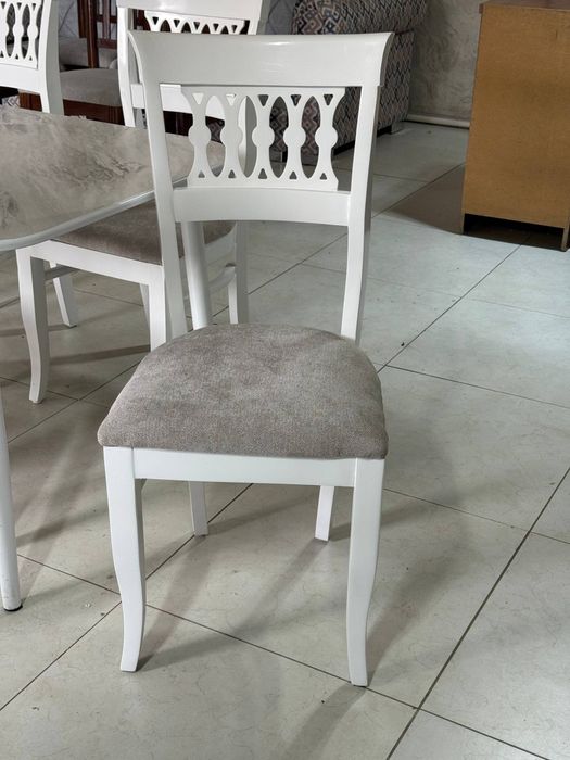 Yangi yog‘och karkasli stullar – 200000 so‘mdan!