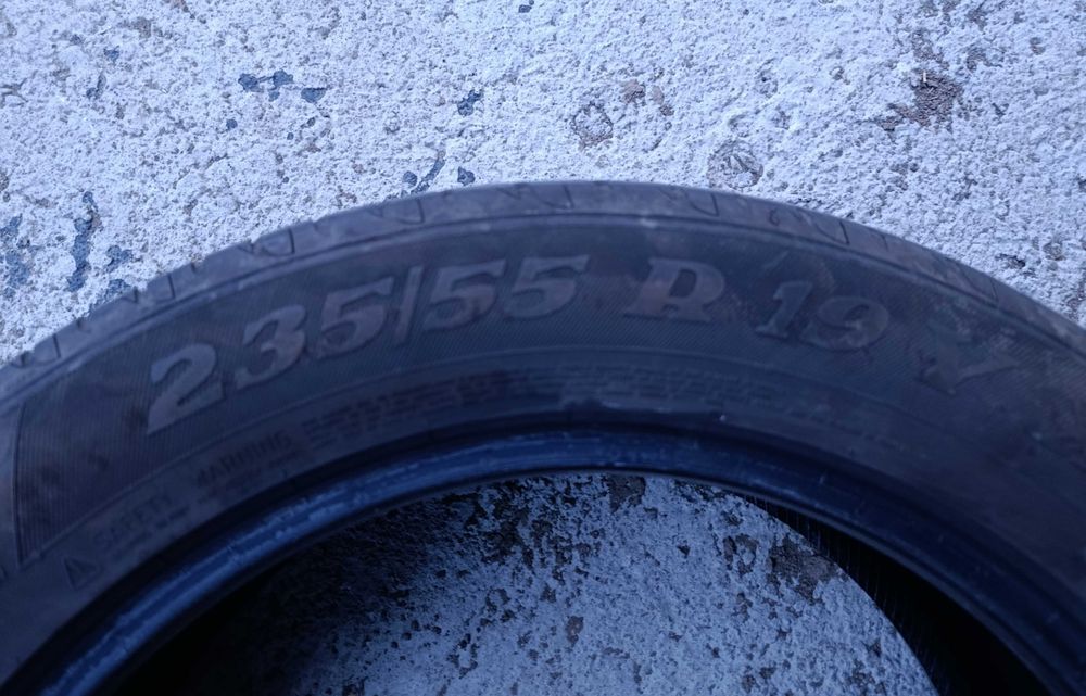 Летни Гуми 235/55 R19