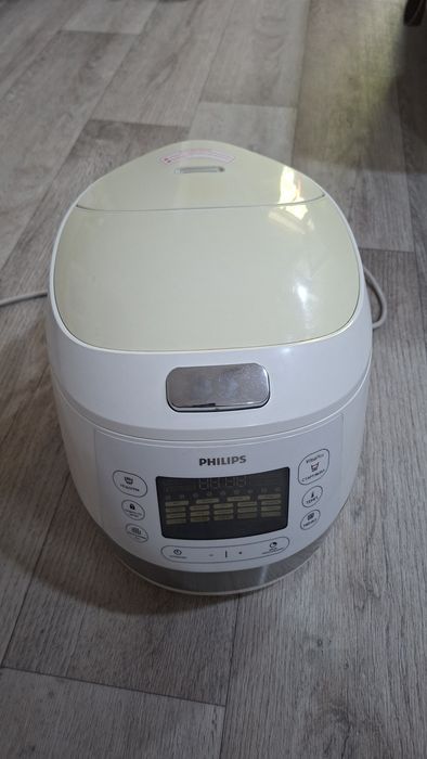 Продам мультиварку Philips. В хорошем состоянии все работает.