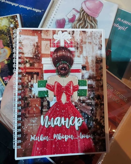 Блокноты-планеры