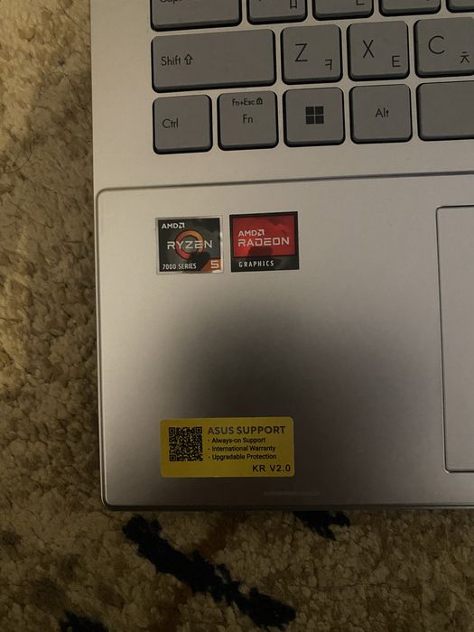Asus vivobook kompyuter