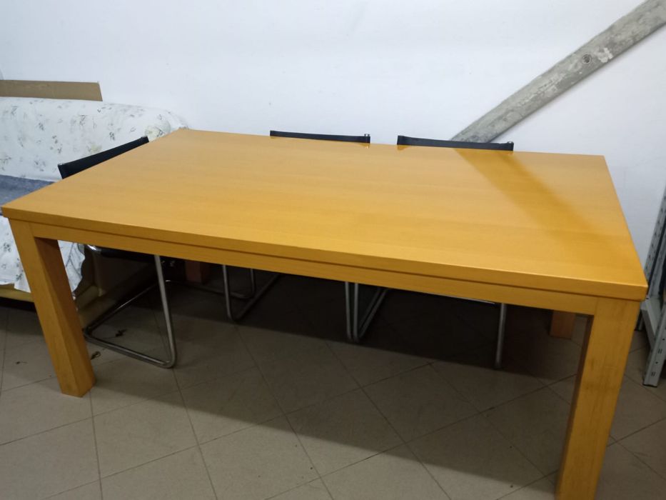 Masa MDF.