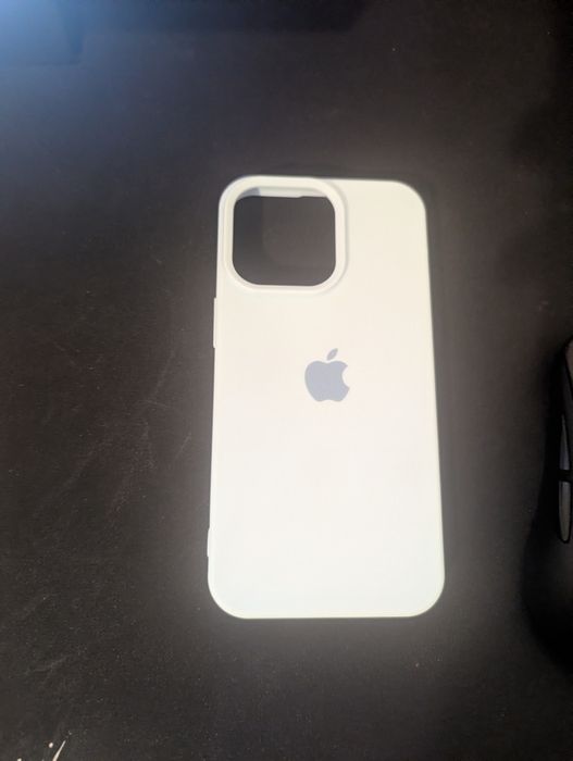 чехол iPhone 13 pro