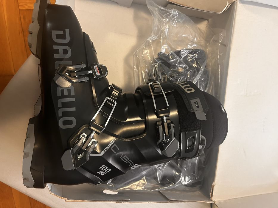 Clapari Dalbello de vanzare