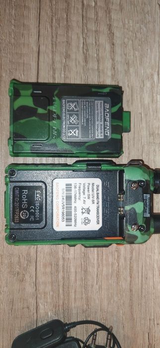 Baofeng UV-5R, nou, la cutie