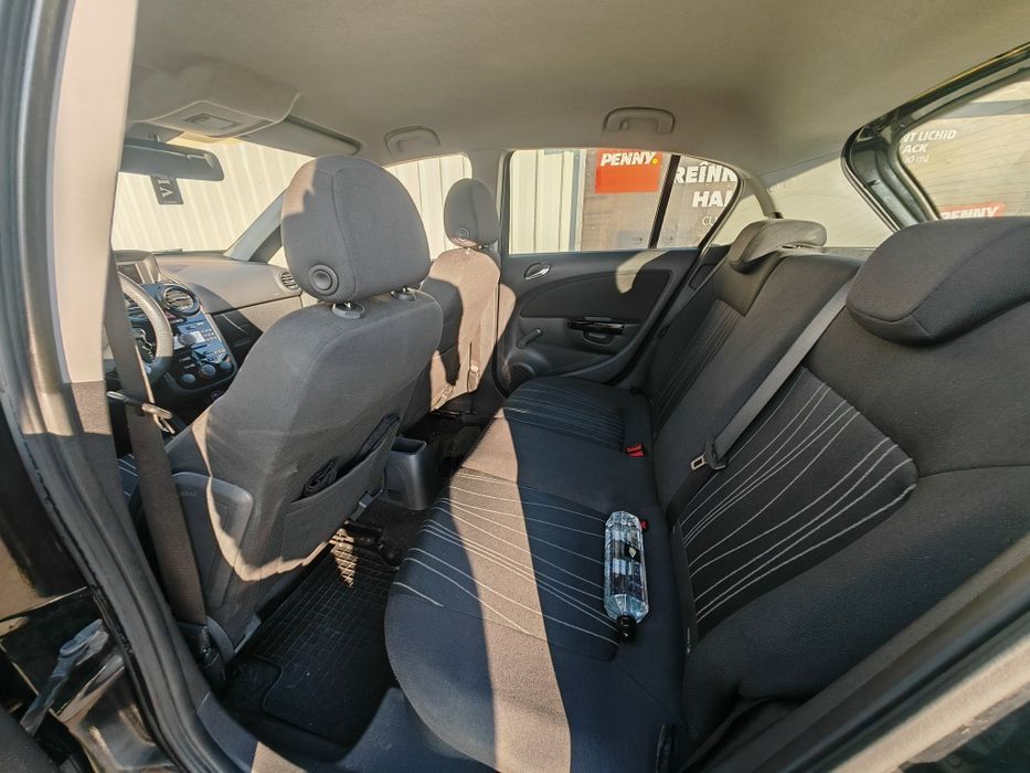 Vand Opel Corsa D  BENZINA+GPL