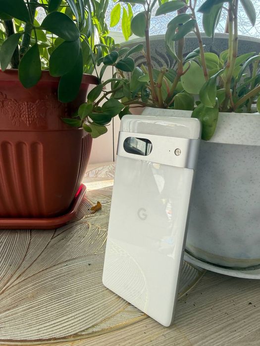 Пиксель 7 в идеале с коробкой