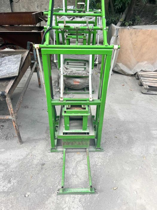 Станок для производства сплитерных блоков