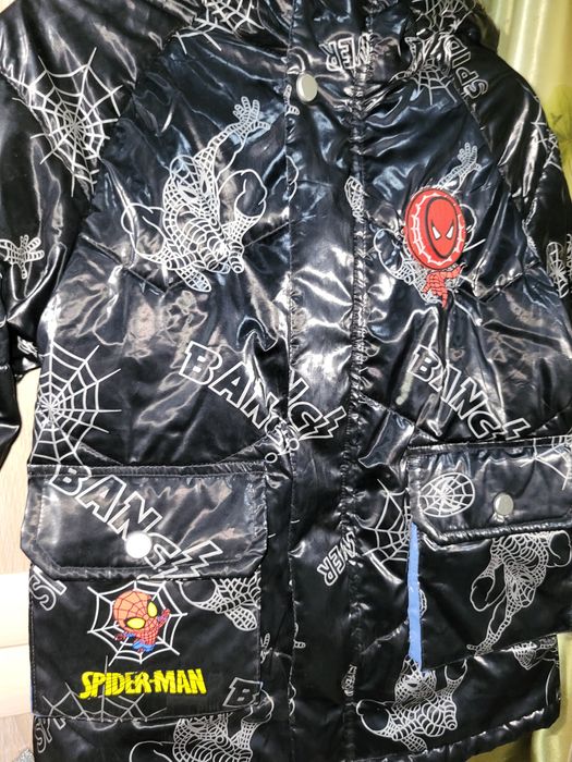 Куртка осенняя человек-паук