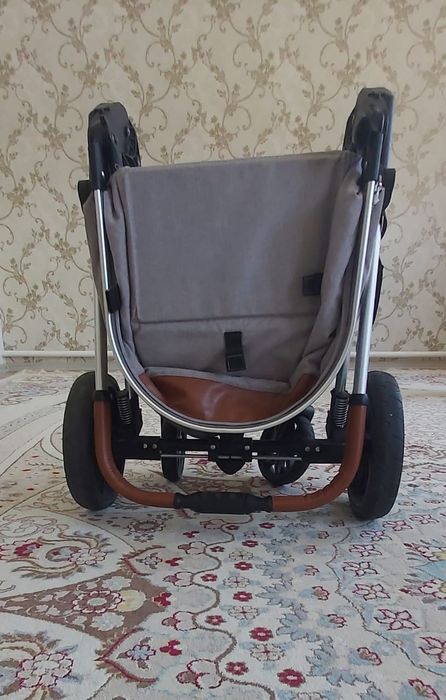 Срочно продаётся детская коляска