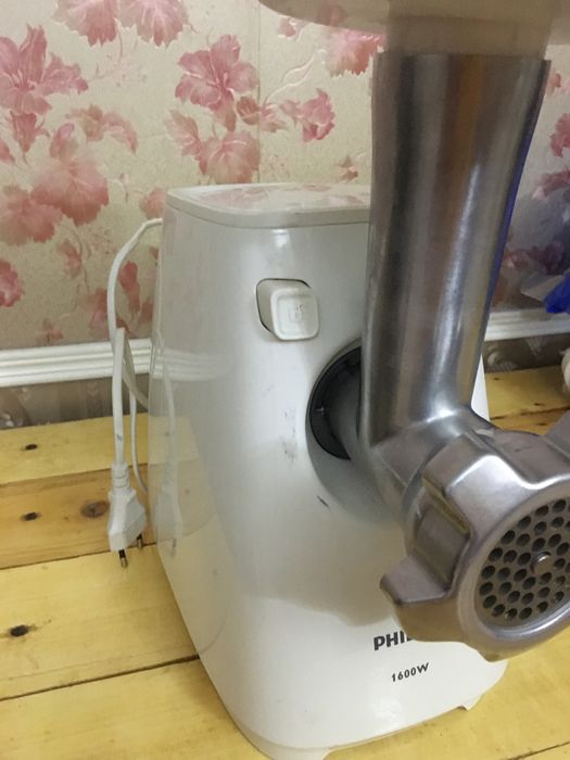 Мясорубка электрическая