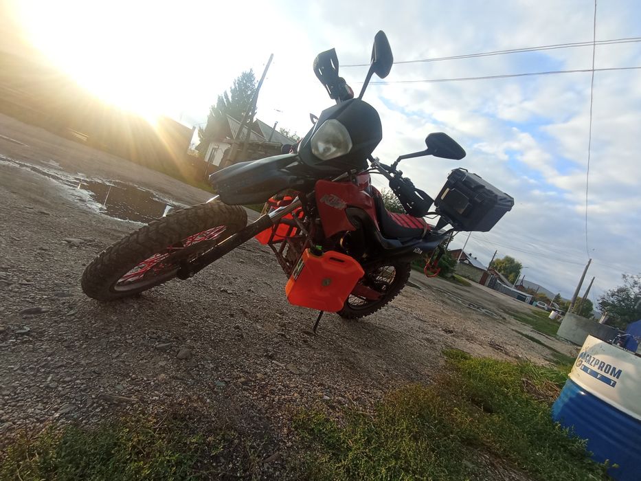 Мотоцикл тур эндуро