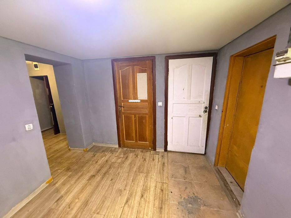 Продам 3х в центре, общий двор