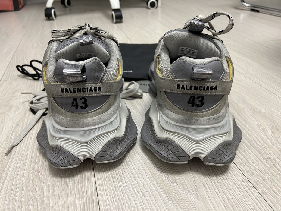 Balenciaga Trainer Cargo Grey