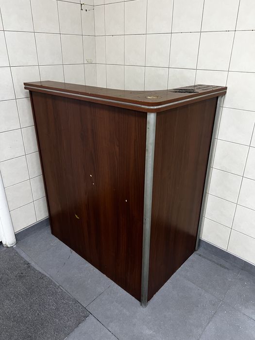 Ресепш стойки для