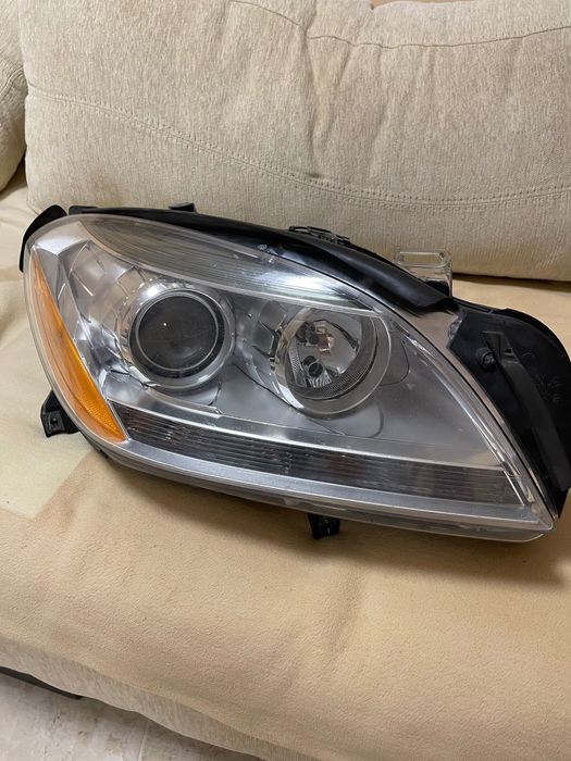 десен фар от Мерцедес ML W166 USA