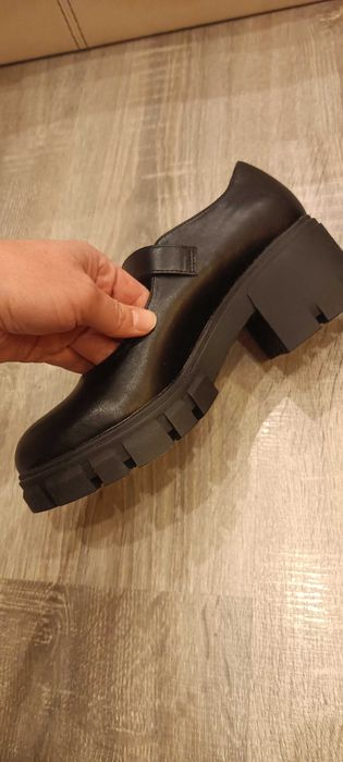 Обувки  от еко  кожа, закупени в Франция