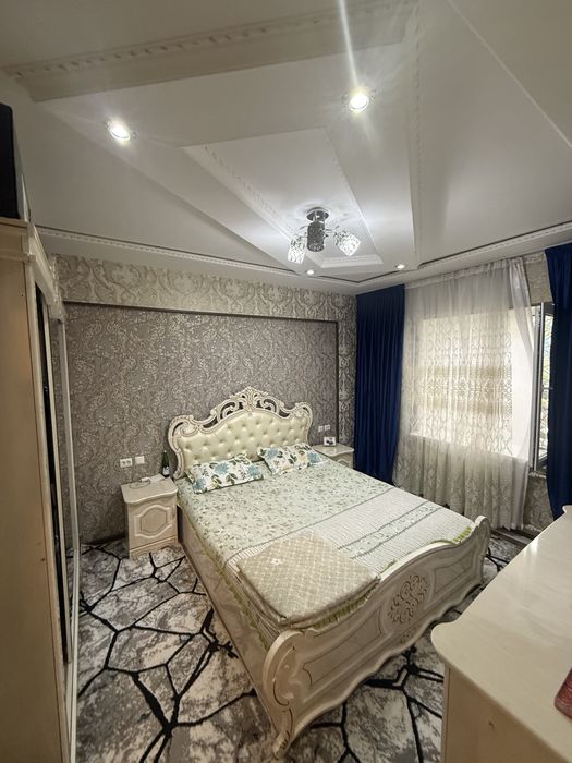 Продам квартиру Водник центр Автасалон Бектемир 77 серия 4 комнат евро