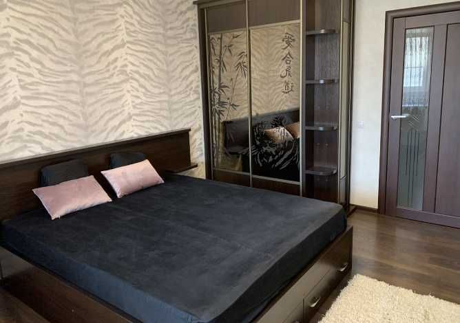 Продава се Двустаен апартамент в Бургас, Лазур - 58 кв.м за 1119 €/кв.м - Снимка #3