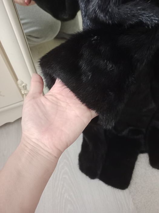 Продам норковую шубу