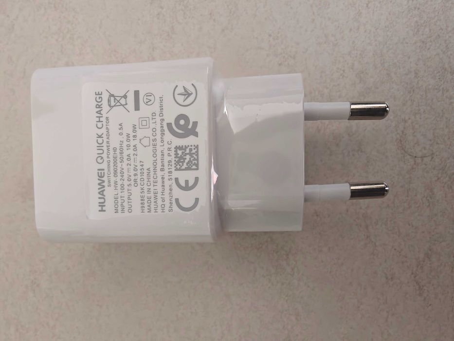 Продавам Смартфон Huawei P30 light, комплект с нови протектори