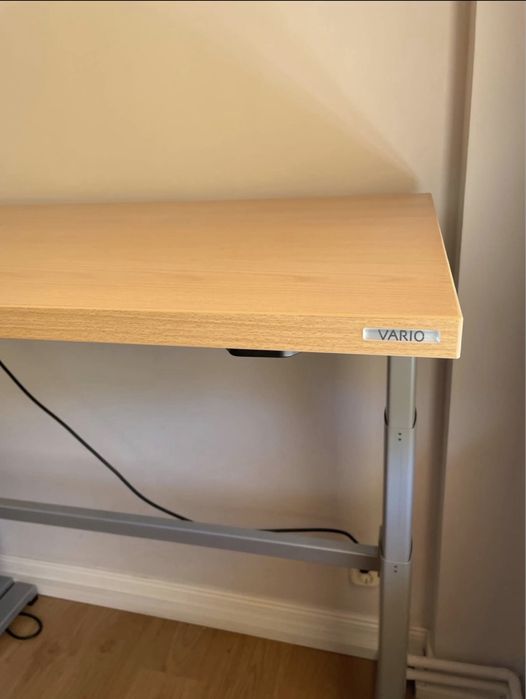 Birou electric reglabil VARIO
