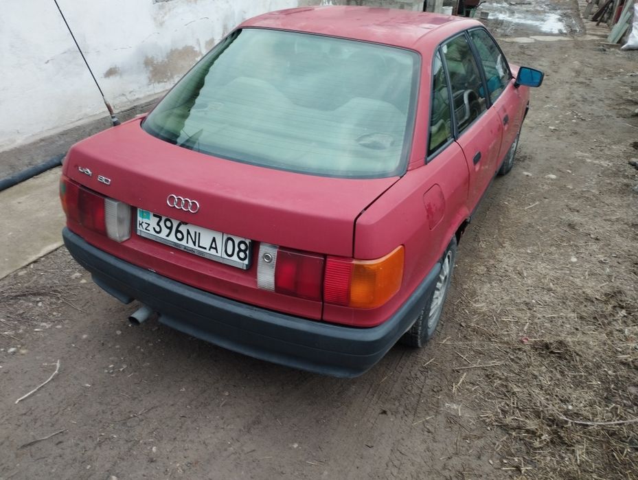 Продам Audi 80. 1988