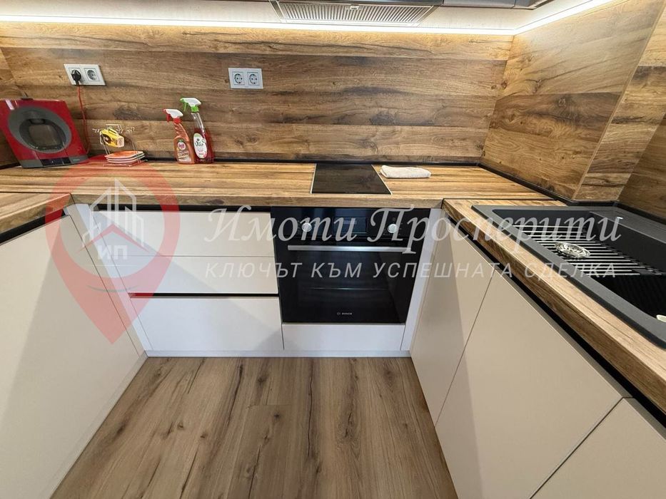 Дава се под наем Двустаен апартамент в София, Център - 71 кв.м за 950 € - Снимка #2