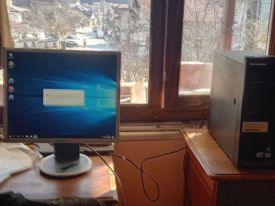 Компютър,монитор
