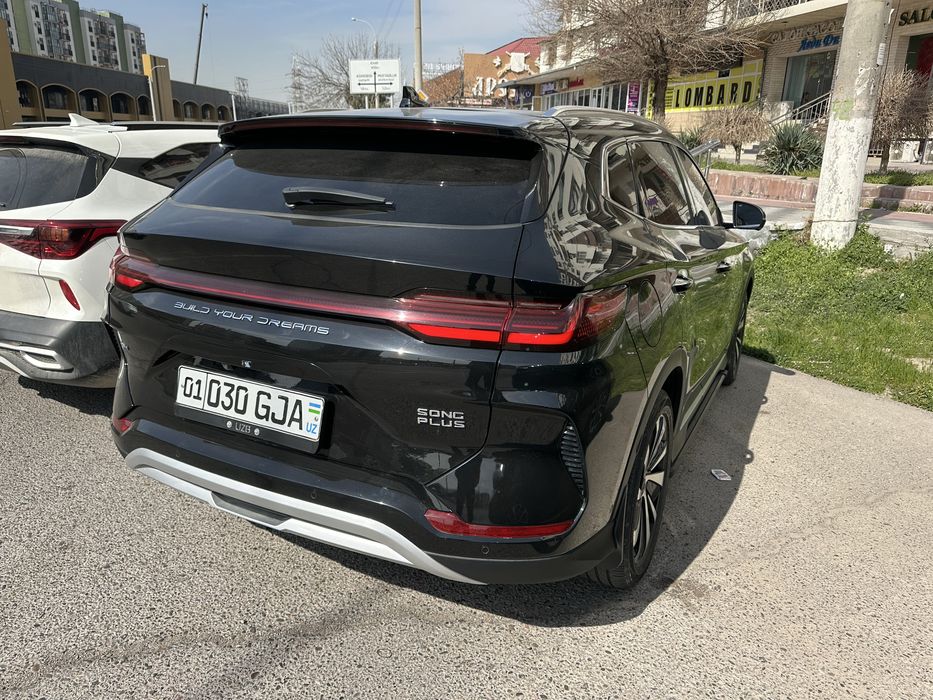 BYD hbrid chempion 110