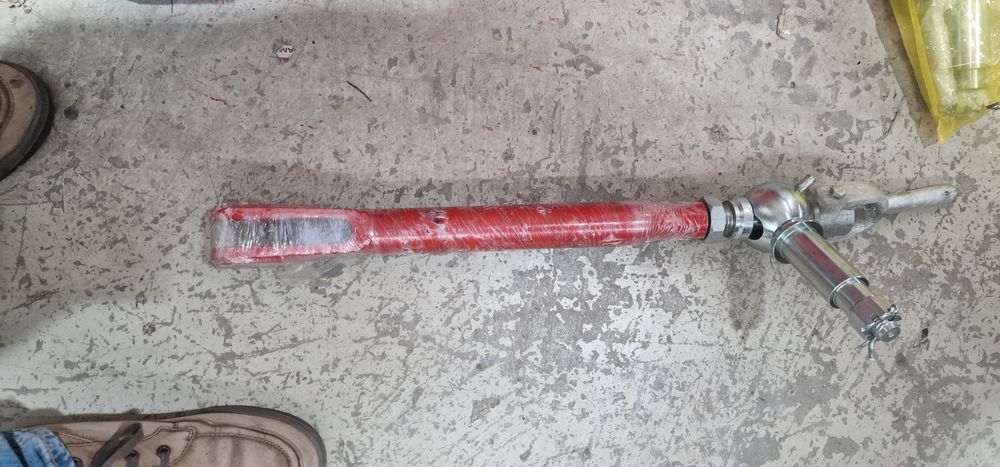 Tija reglabila tirant u 650 preț 300 lei bucata se poate trimite prin