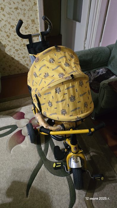 Велосипед трёхколёсный