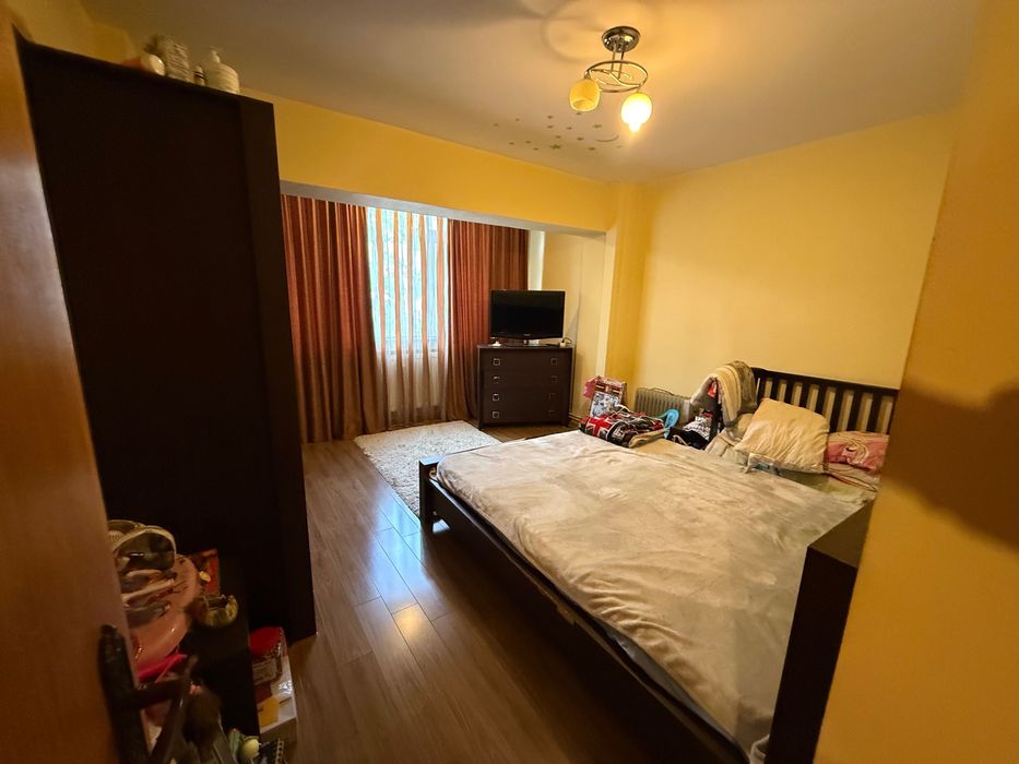 De vânzare Apartament 3 camere