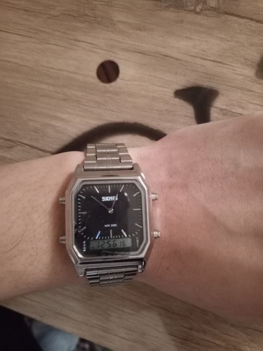 Продаю часы SKMEI CASIO 1220
