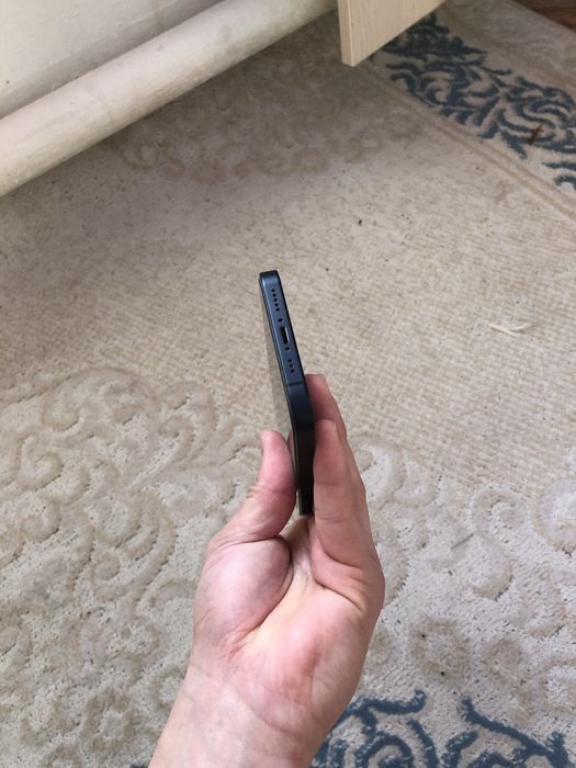 Iphone 12  гиг 128 Бтареика юмкость 80