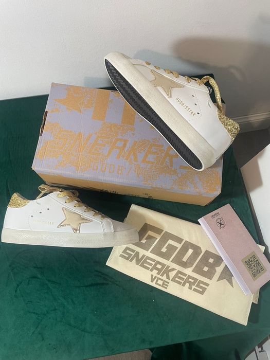 Adidasi ,Golden Goose Nr 36,/40